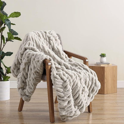 LuxeSoft Faux-Fur Blanket – Ultra-Soft Year-Round Snuggle Blanket