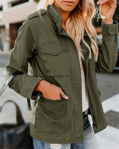 Women's jacket with zipper and modern cut