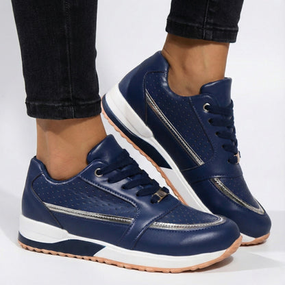 Women's sneakers with breathable material and lightweight sole