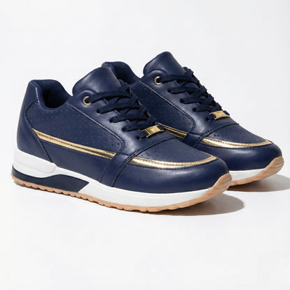 Women's sneakers with breathable material and lightweight sole