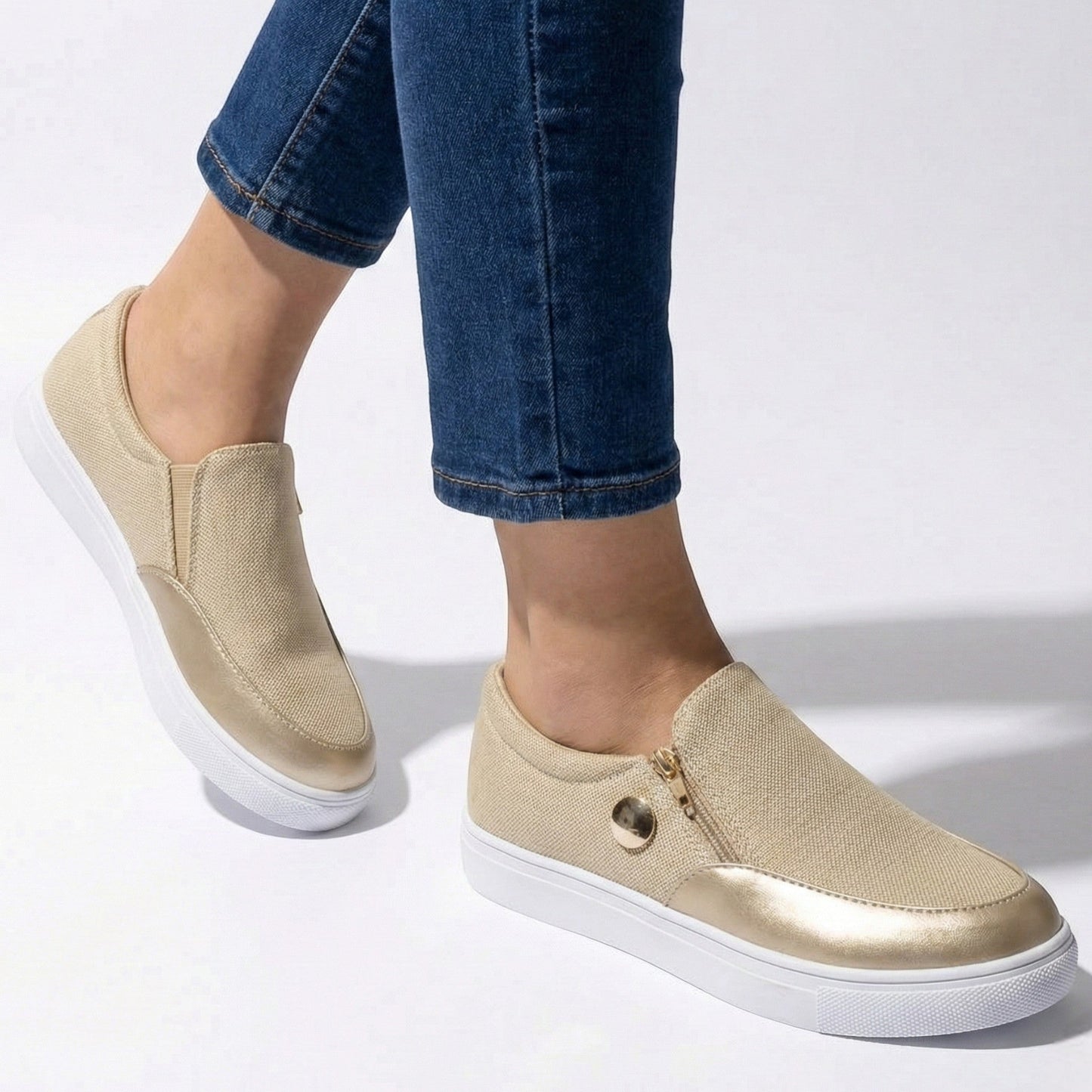 Women's sneakers with zipper and textured surface