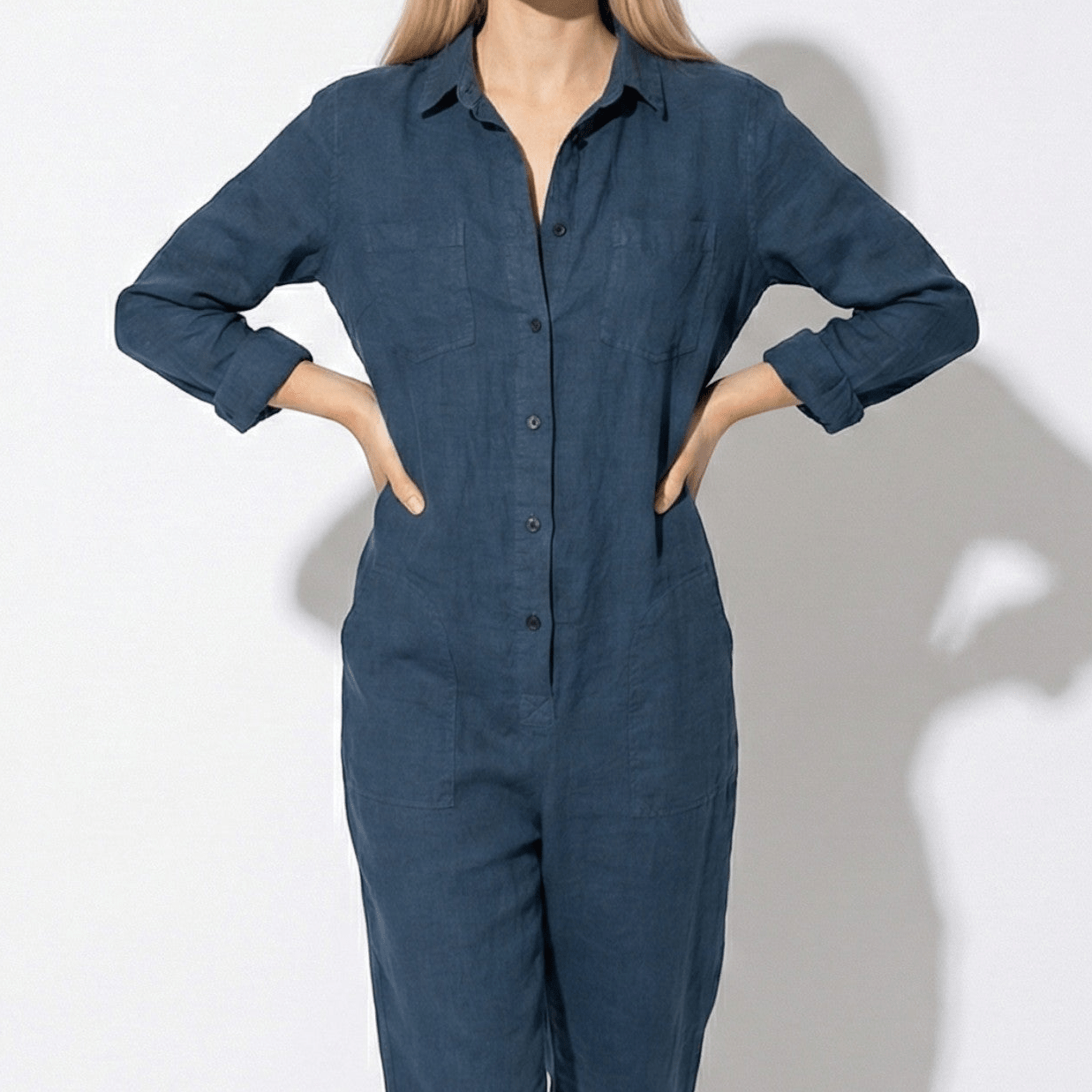 Women's jumpsuit with long sleeves and button placket