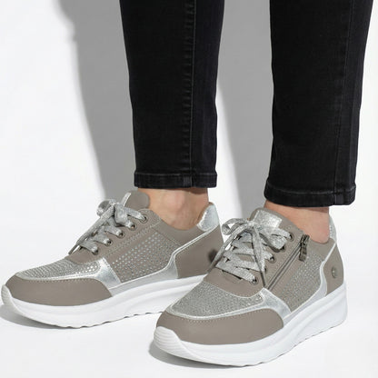 Women's sneakers, flat, low cut, wide fit