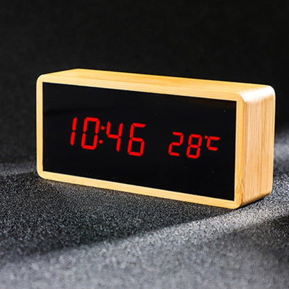 Darian Digital Alarm Clock – Natural Wood Look for Stylish Timekeeping
