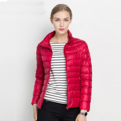 Women's quilted jacket with long sleeves and zipper